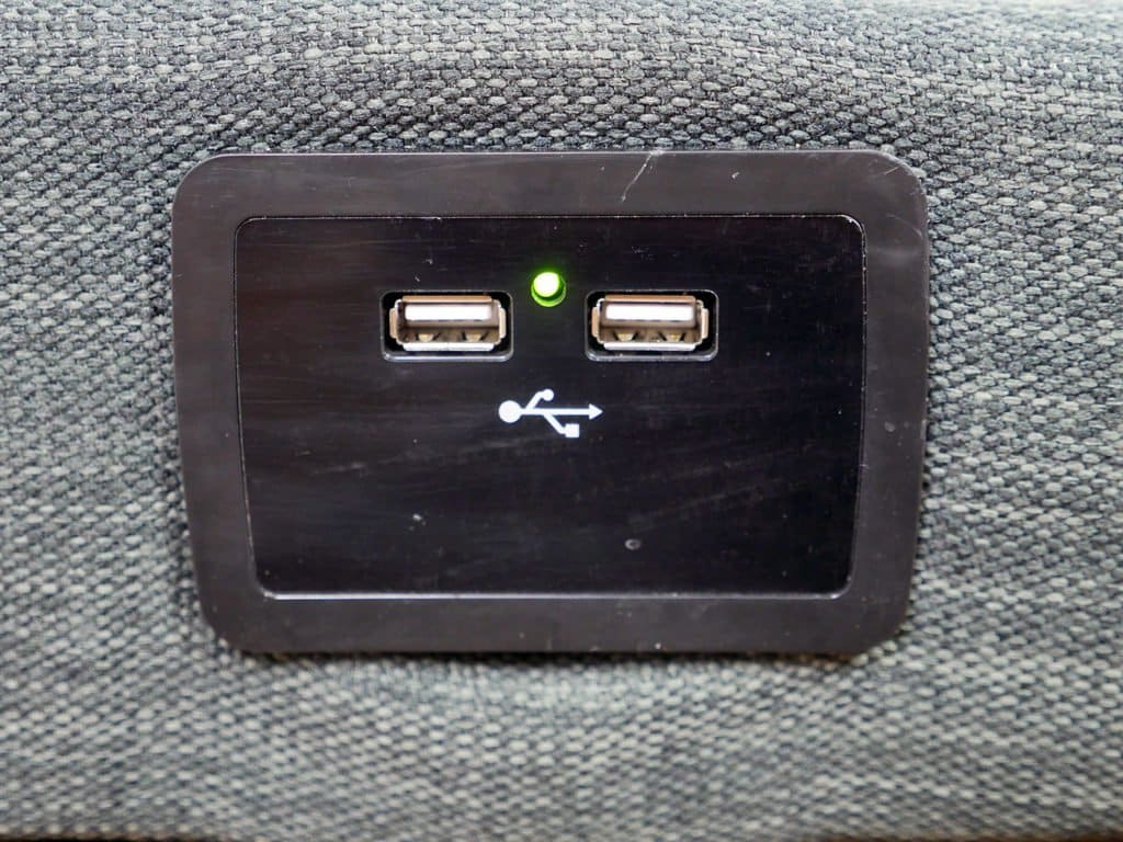 经典品牌可调节床USB接口