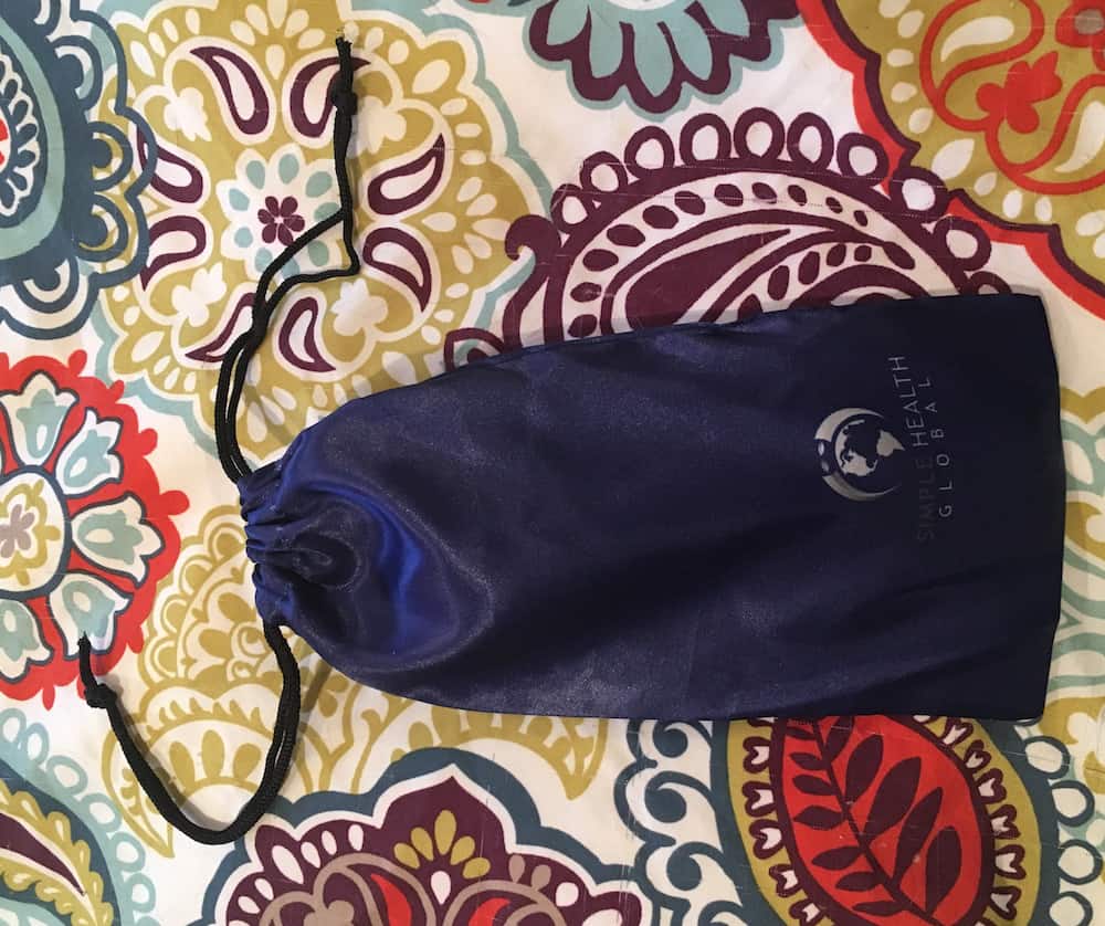 简单的健康睡眠眼罩手提箱