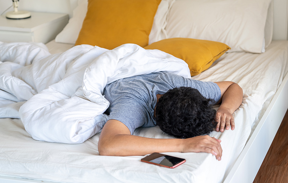 根据新的苹果观察睡眠研究,美国人真的没有得到足够的睡眠